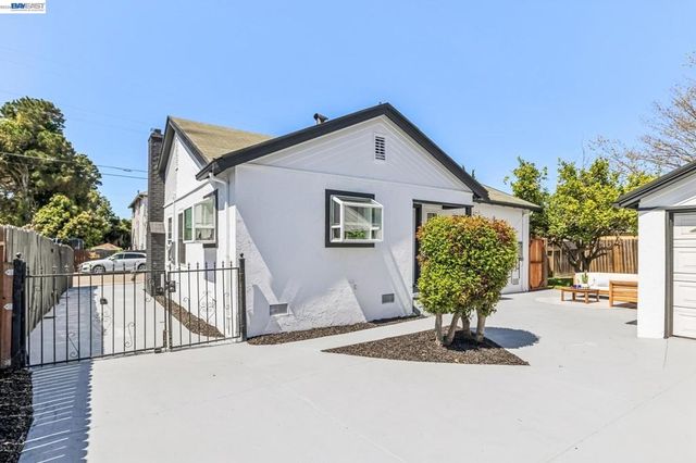 9946 Dante Ave, Oakland, CA 94603