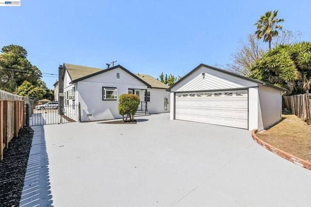 9946 Dante Ave, Oakland, CA 94603