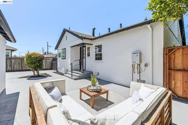 9946 Dante Ave, Oakland, CA 94603