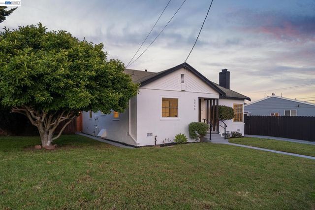 9946 Dante Ave, Oakland, CA 94603