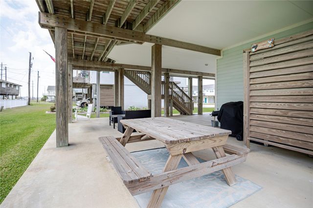 22017 Zachary Drive, Galveston, TX 77554