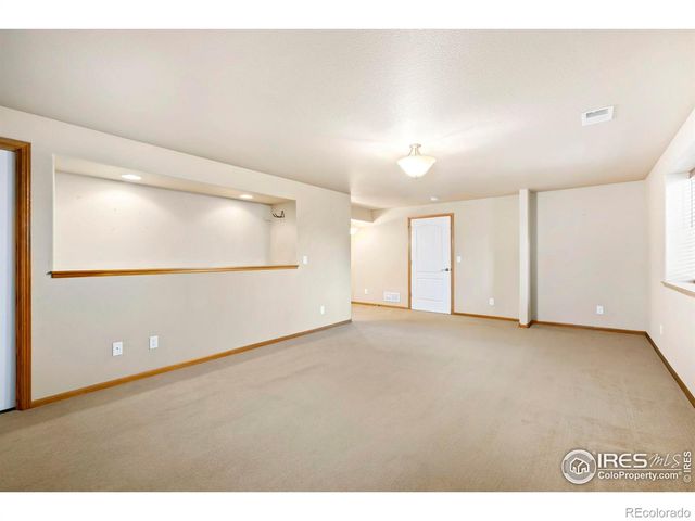 975 Norway Maple Drive, Loveland, CO 80538