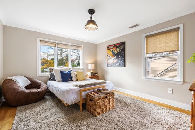 2 GOLDWIN Street 2, Rye, NY 10580