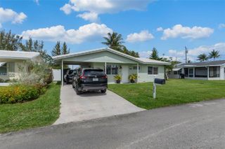 2805 NW 52nd Ct, Tamarac, FL 33309