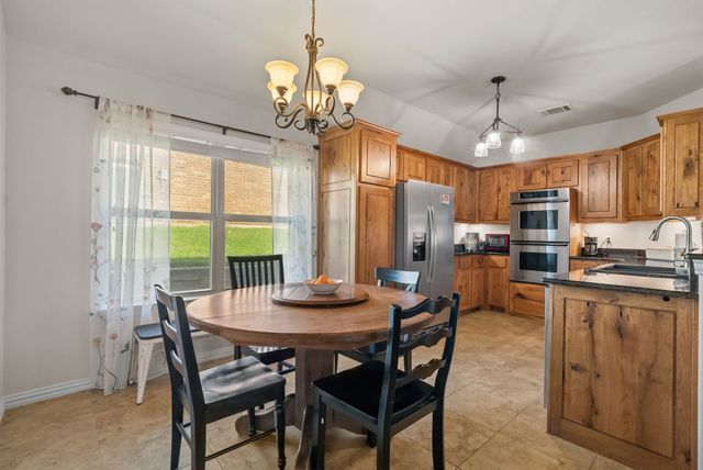 1261 Newcastle Drive, Weatherford, TX 76086