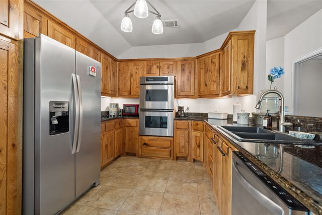 1261 Newcastle Drive, Weatherford, TX 76086