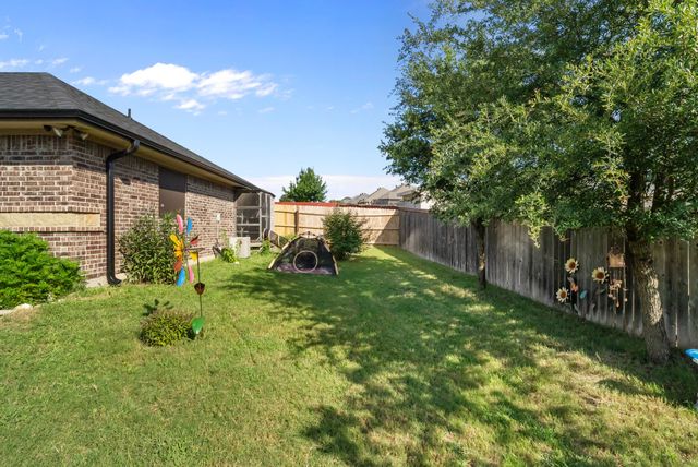 1261 Newcastle Drive, Weatherford, TX 76086