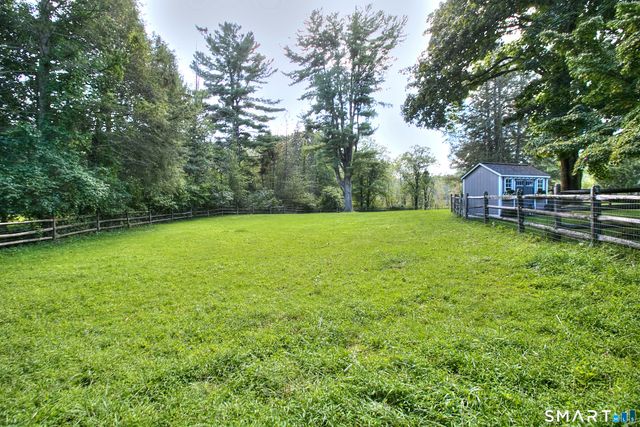 160 Cedar Road, Fairfield, CT 06890