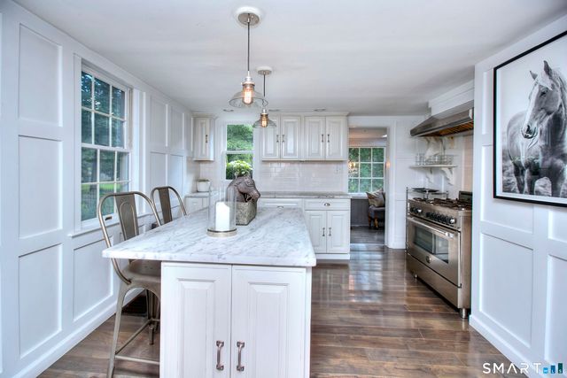 160 Cedar Road, Fairfield, CT 06890