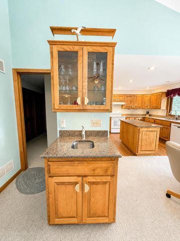 N53W27843 Hanover Hill ROAD, Sussex, WI 53089