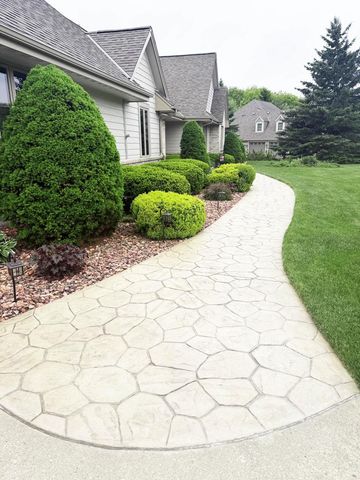 N53W27843 Hanover Hill ROAD, Sussex, WI 53089