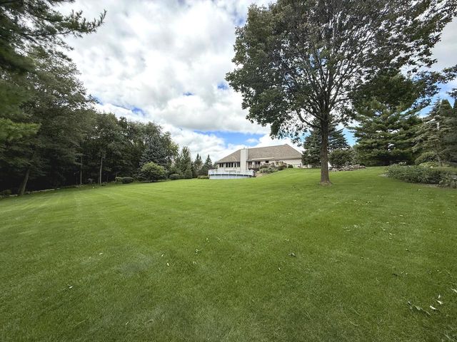 N53W27843 Hanover Hill ROAD, Sussex, WI 53089
