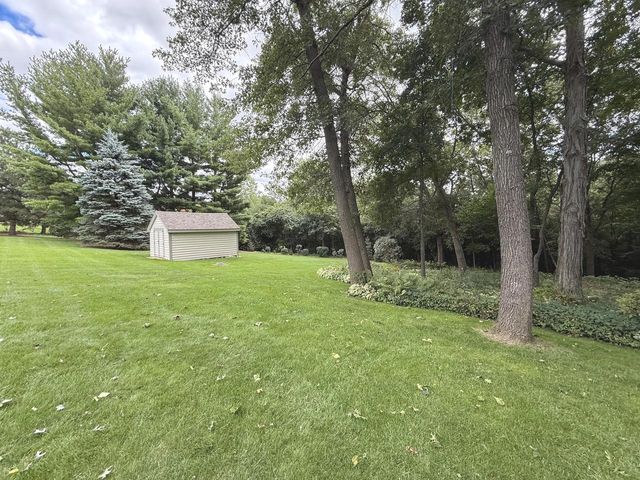 N53W27843 Hanover Hill ROAD, Sussex, WI 53089