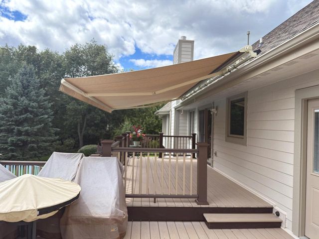 N53W27843 Hanover Hill ROAD, Sussex, WI 53089
