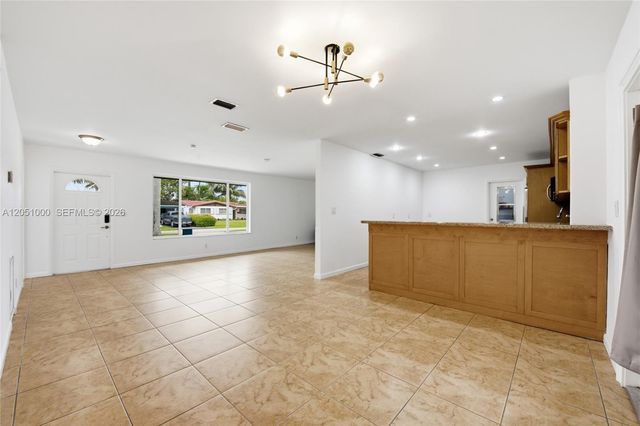 2901 Cleveland St, Hollywood, FL 33020