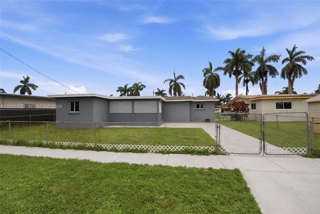 2901 Cleveland St, Hollywood, FL 33020