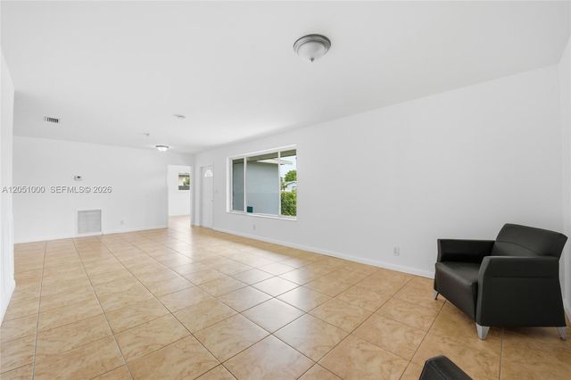 2901 Cleveland St, Hollywood, FL 33020
