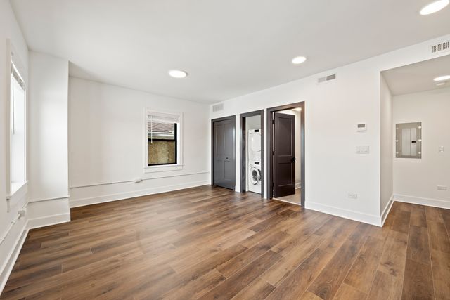 1233 Chicago Avenue 8, Evanston, IL 60202