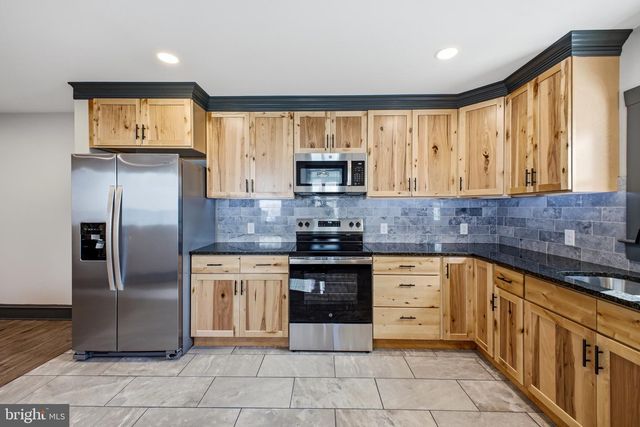 11 BRISTOL AVE, Luray, VA 22835