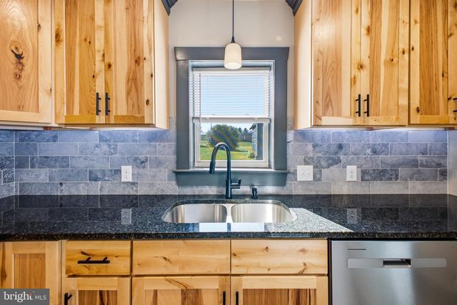 11 BRISTOL AVE, Luray, VA 22835