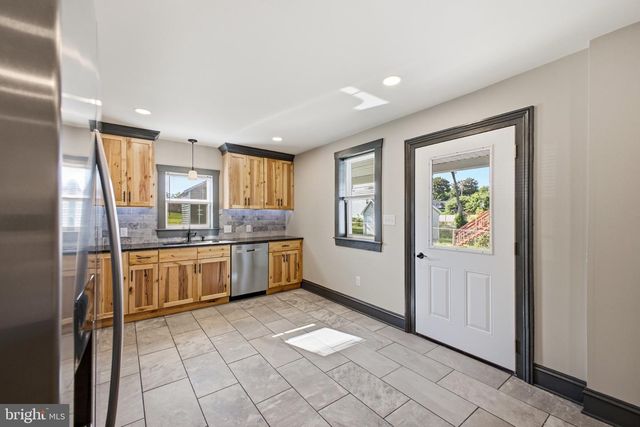 11 BRISTOL AVE, Luray, VA 22835
