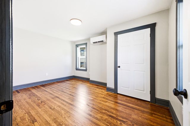11 BRISTOL AVE, Luray, VA 22835