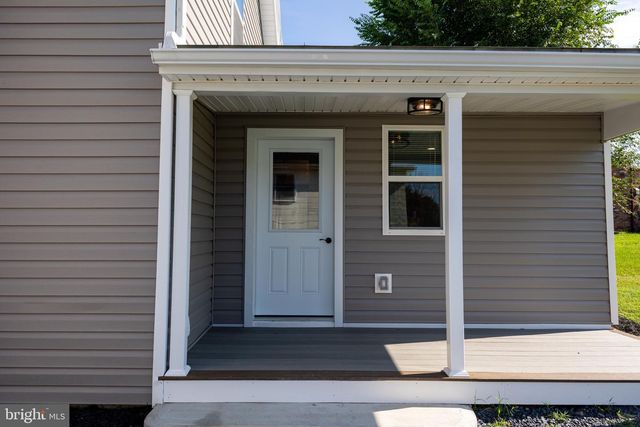 11 BRISTOL AVE, Luray, VA 22835