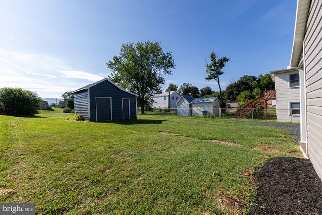 11 BRISTOL AVE, Luray, VA 22835