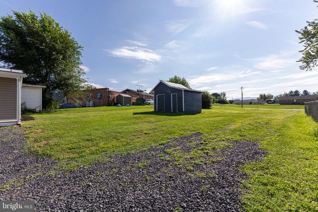 11 BRISTOL AVE, Luray, VA 22835