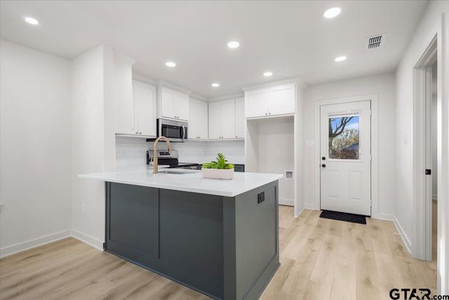 919 Duckenfield Ave, Tyler, TX 75701