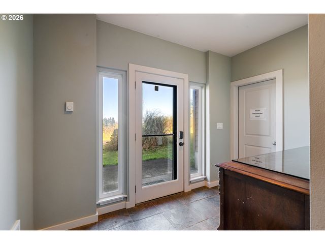175 CRESCENT St, Oceanside, OR 97134