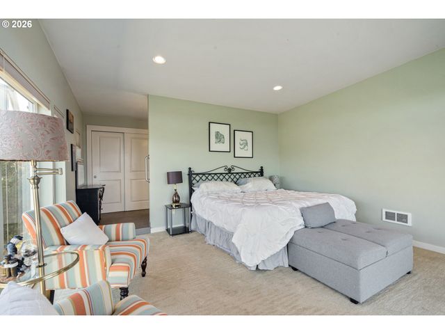 175 CRESCENT St, Oceanside, OR 97134