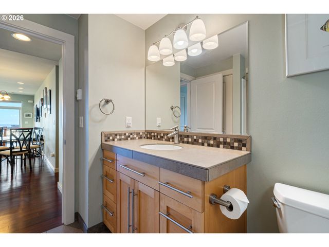 175 CRESCENT St, Oceanside, OR 97134
