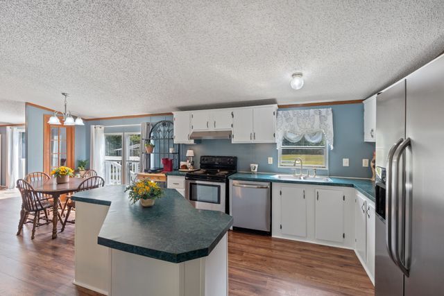 1147 Tonya Trl, Cumberland Furnace, TN 37051