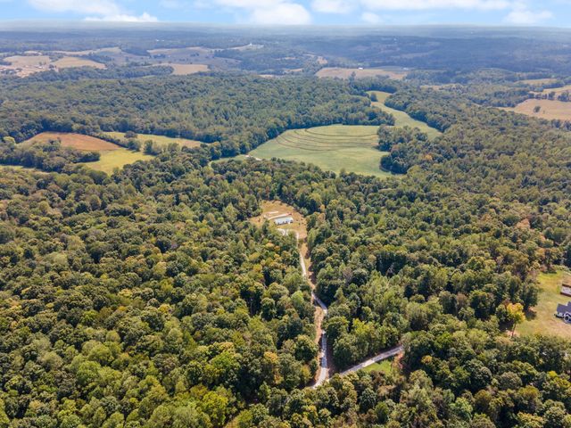 1147 Tonya Trl, Cumberland Furnace, TN 37051