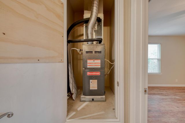 2700 Catalina DR A, Austin, TX 78741