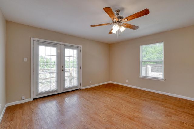 2700 Catalina DR A, Austin, TX 78741