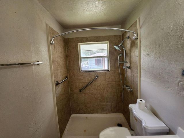 5535 Flamingo Drive, Houston, TX 77033