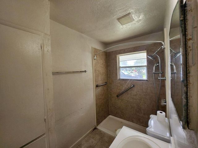 5535 Flamingo Drive, Houston, TX 77033