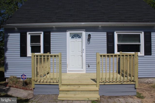 7 CEDAR DR, Glen Burnie, MD 21060