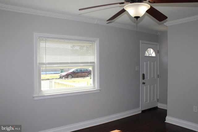 7 CEDAR DR, Glen Burnie, MD 21060