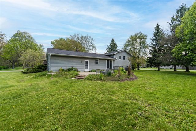 301 Sherman Drive, Marshall, MI 49068