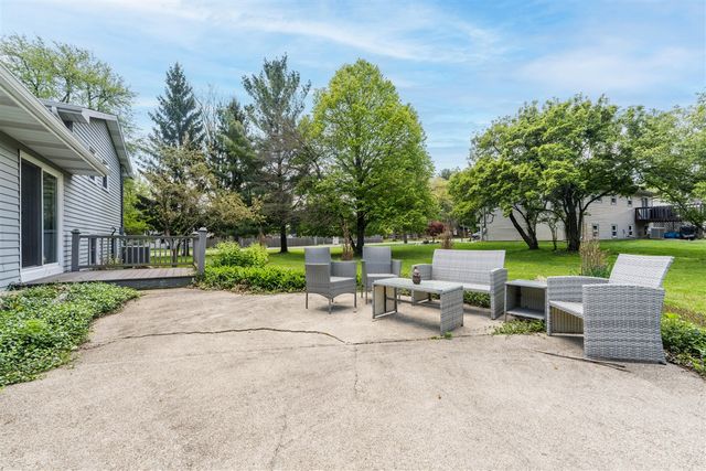 301 Sherman Drive, Marshall, MI 49068