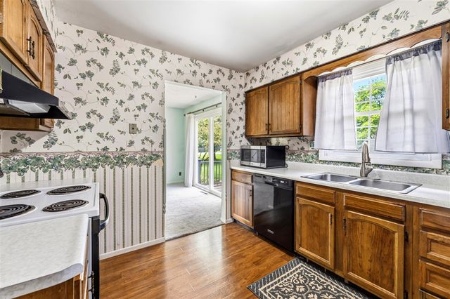 301 Sherman Drive, Marshall, MI 49068
