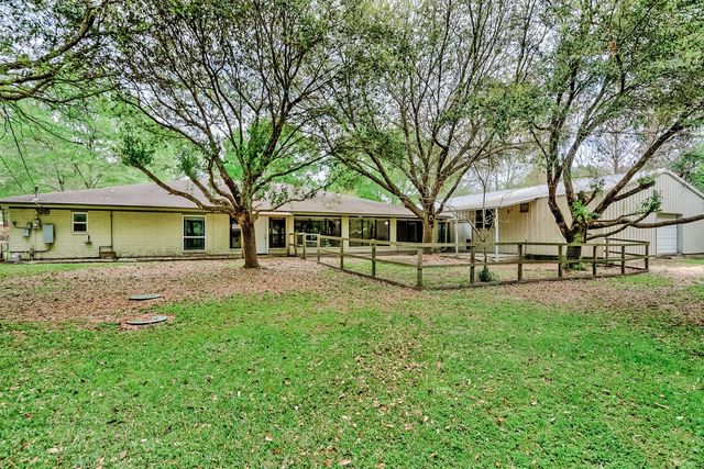 10995 Bonwell Loop, Kountze, TX 77625