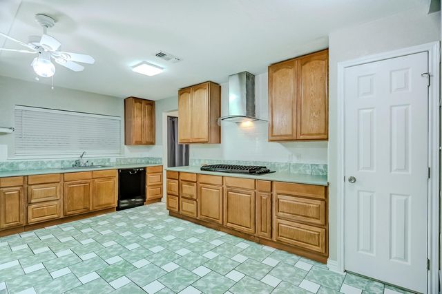 10995 Bonwell Loop, Kountze, TX 77625