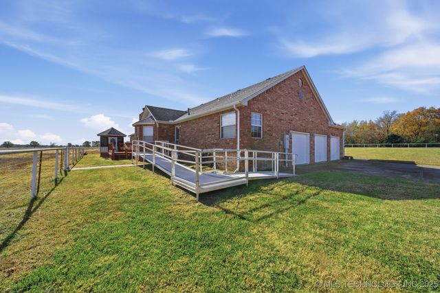 1 W 204th Street, Haskell, OK 74436