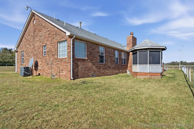 1 W 204th Street, Haskell, OK 74436