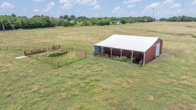 1 W 204th Street, Haskell, OK 74436