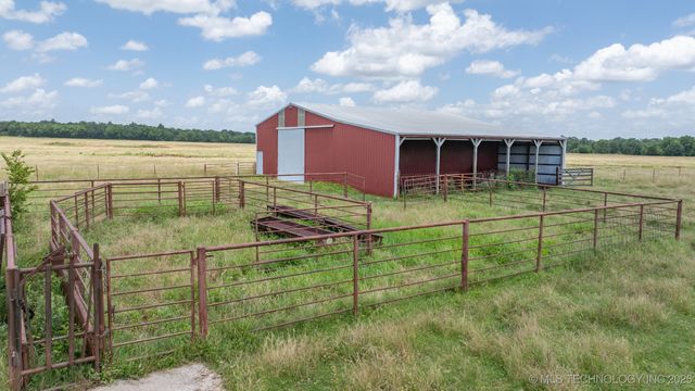 1 W 204th Street, Haskell, OK 74436